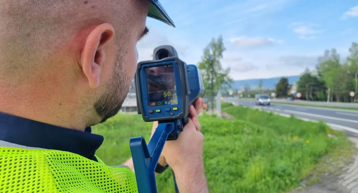 Nowotarska Policja przeprowadziła akcję „Prędkość” – niemal 100 wykroczeń w dwa dni