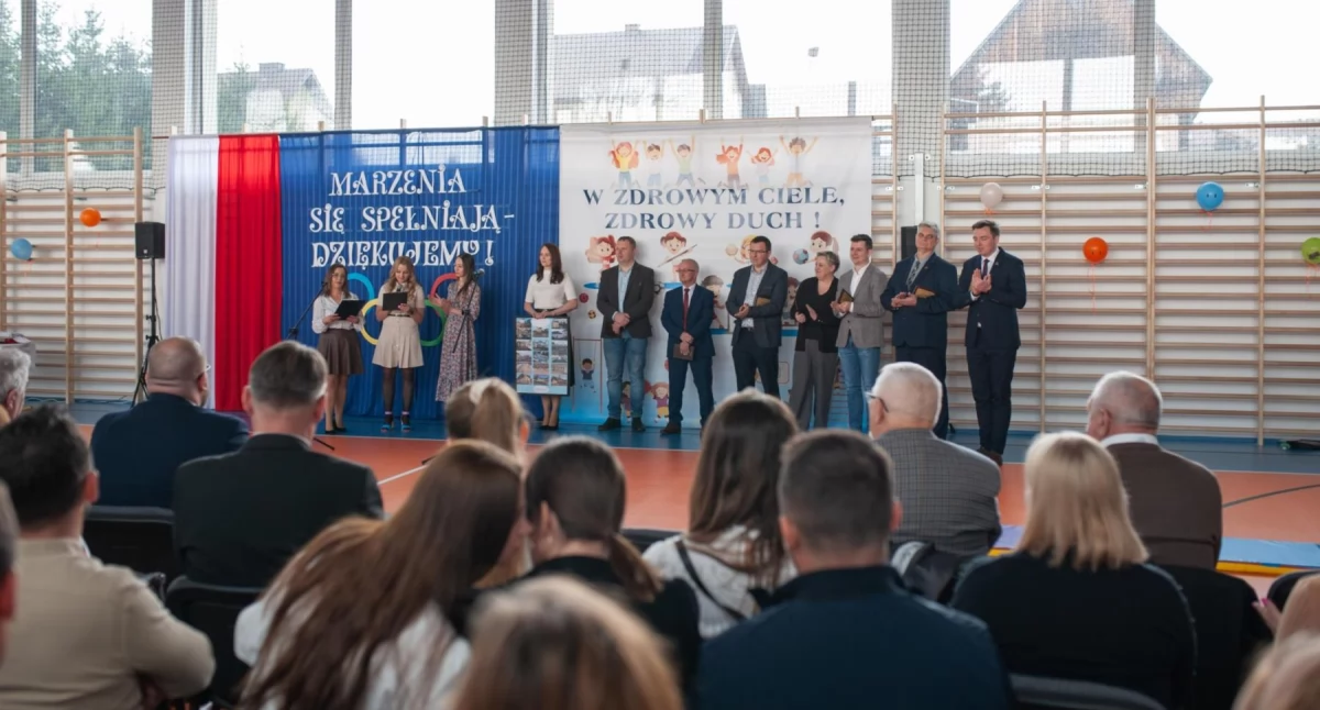 Nowa sala sportowa w Lipnicy Wielkiej otwarta - marzenia uczniów wreszcie stały się rzeczywistością