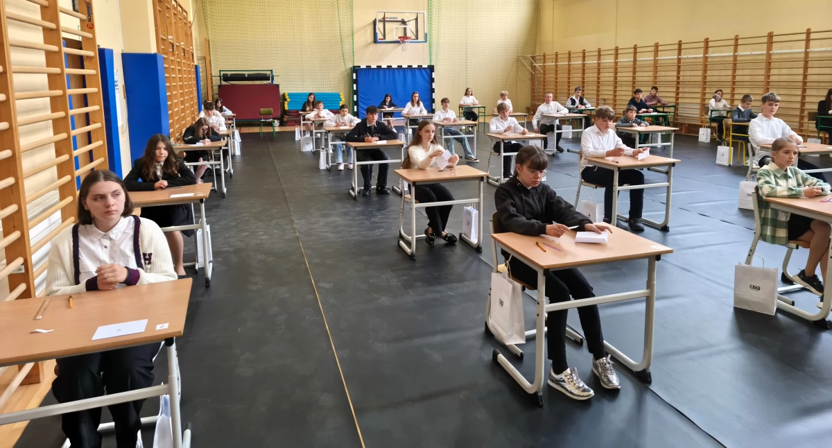Gminne matematyczne zmagania w Cichem wygrywają Katarzyna Topór, Tomasz Potrząsaj i Dorota Karwaczka