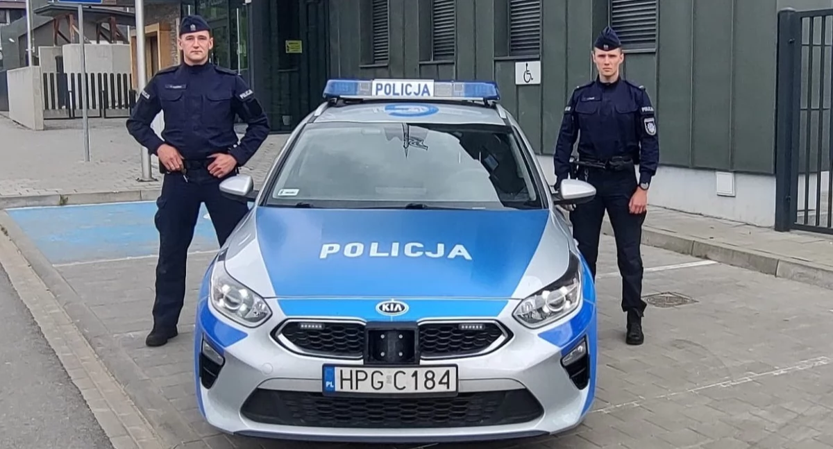 Policjanci ze Szczawnicy uratowali życie mężczyźnie w Krościenku nad Dunajcem