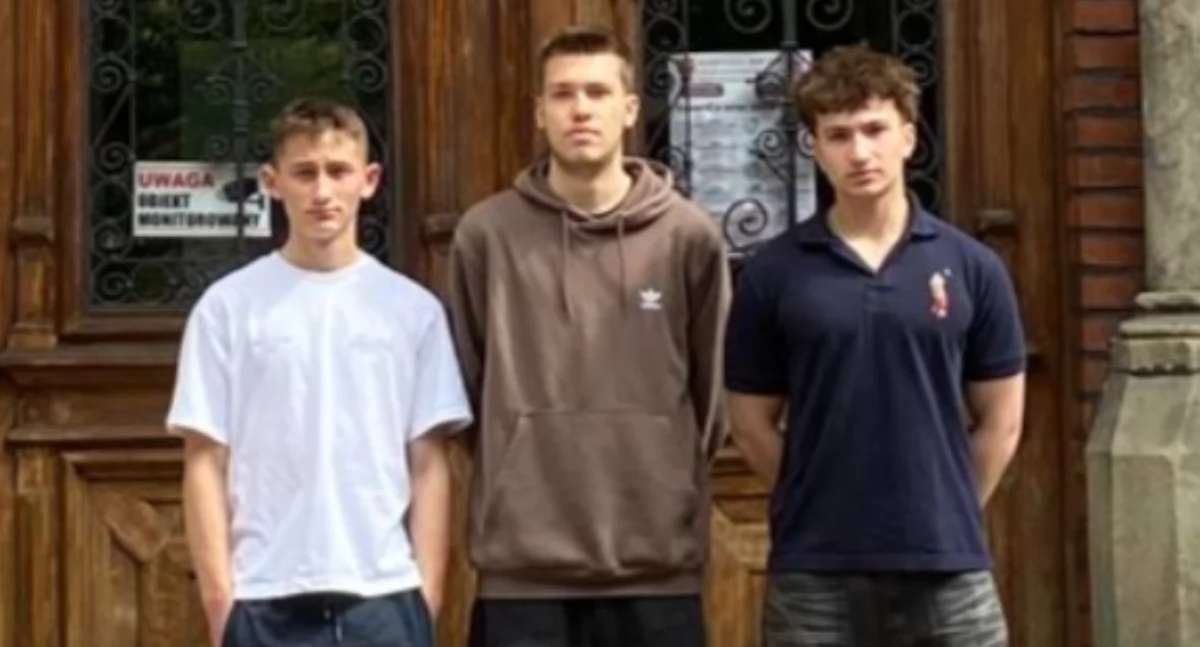 Sukces uczniów Goszczyńskiego w 23. edycji Szkolnej Internetowej Gry Giełdowej - Szymon Bryniarski, Oskar Hodorowicz oraz Arkadiusz Kram
