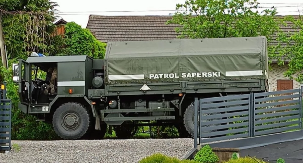  Arsenał z czasów wojny odkryty przez policję i saperów