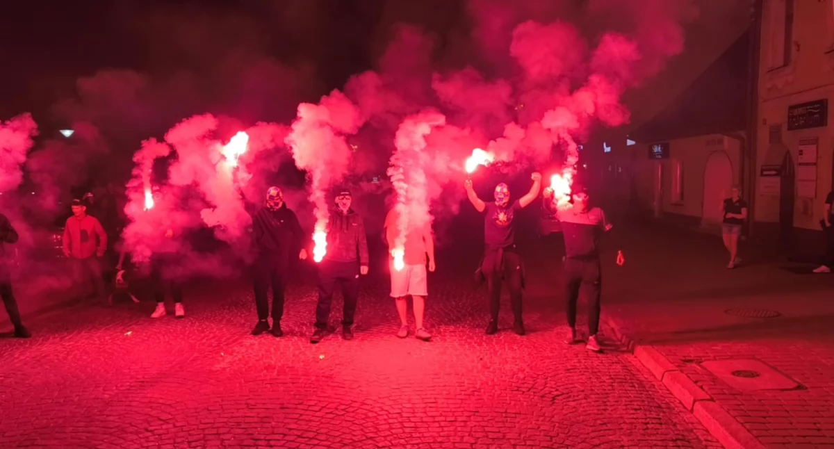 Wielka feta na Rynku po awansie Podhala do II ligi