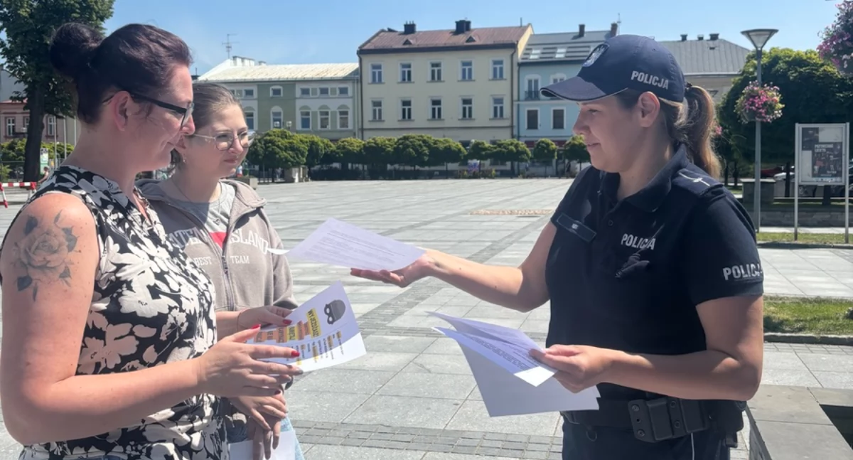 Europejski Dzień Przeciwdziałania Włamaniom do Domów. Nowotarska policja prowadziła akcję informacyjną