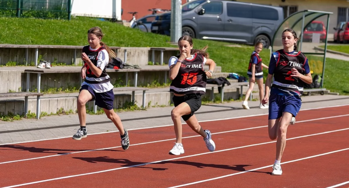 Miejskie Igrzyska Szkół Podstawowych w 4-boju w Nowym Targu – sportowa rywalizacja na wysokim poziomie