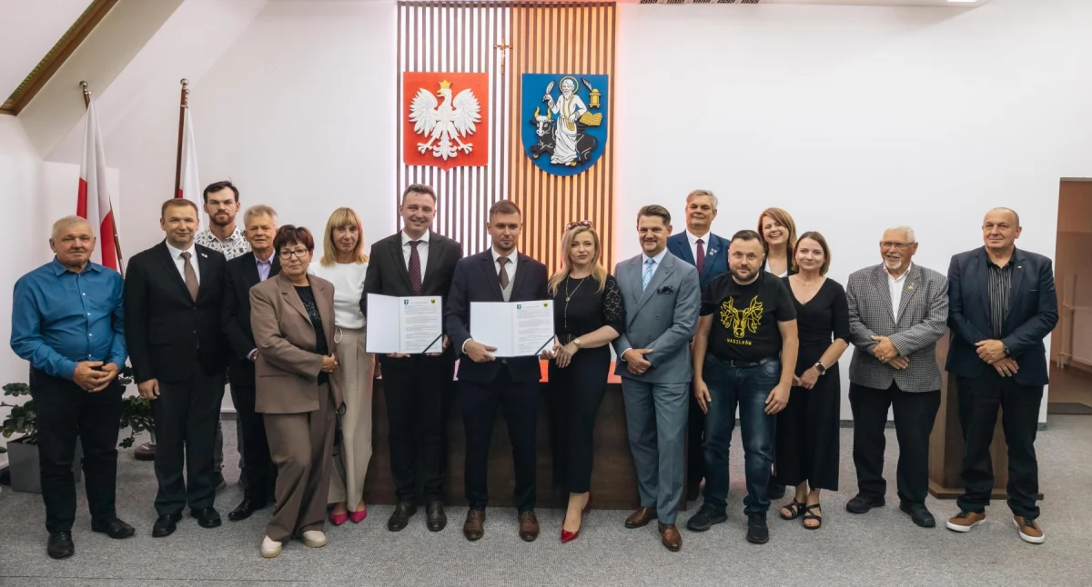 Gmina Lipnica Wielka z umowami partnerskimi z miastem Martonvásár na Węgrzech oraz z miastem i gminą Wasilków na Podlasiu