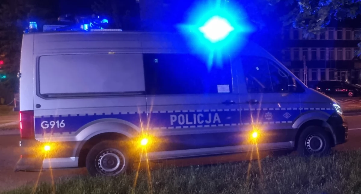 Pościg ulicami miasta – poszukiwany 33-latek zatrzymany przez policję