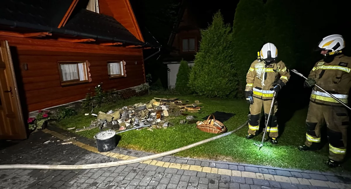 Pożar w budynku mieszkalnym w Nowem Bystrem - szybka reakcja służb zapobiegła tragedii