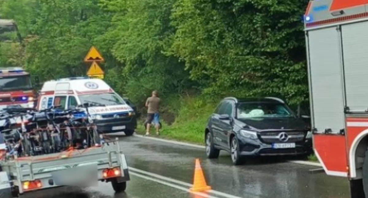 Kolizja dwóch pojazdów w Tylmanowej