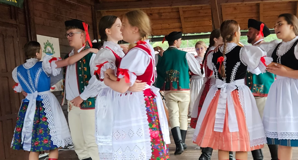 Wieczór z Folklorem i II Śpasy Sołeckie przyciągnęły tłumy do Sromowiec Wyżnych