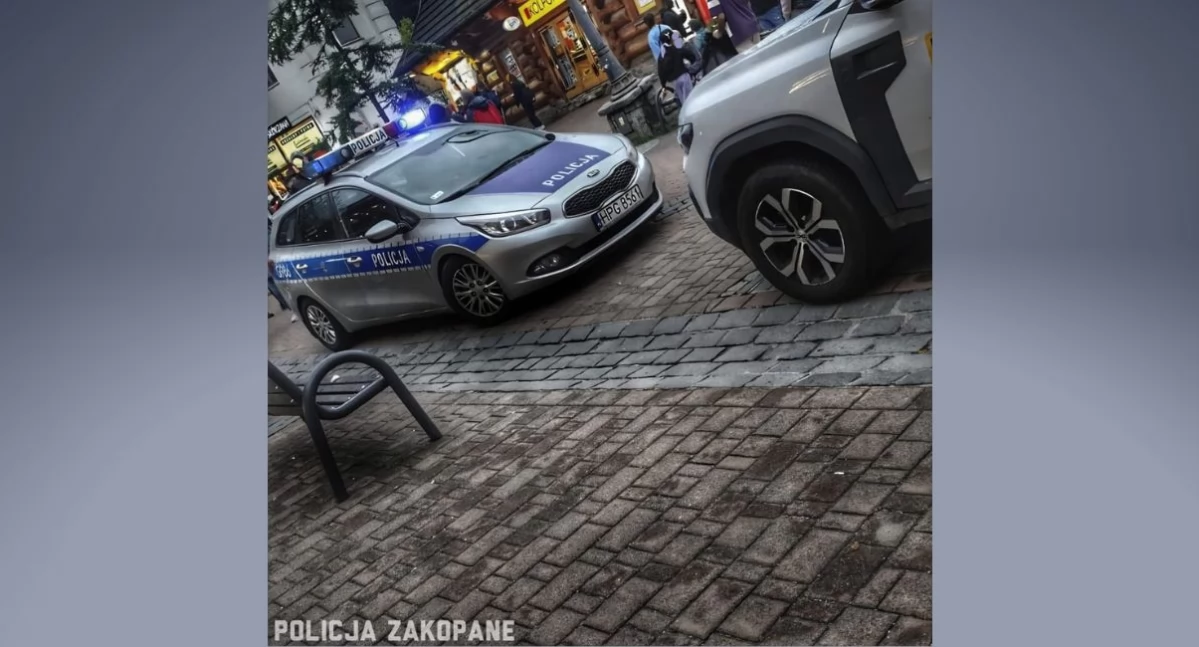 Zakopiańska policja zatrzymała poszukiwanego mężczyznę na Krupówkach