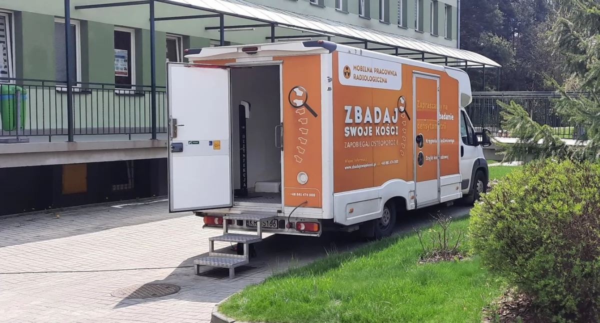 MULTIDIAGNOSTICA Kraków zaprasza na specjalistyczne badania densytometryczne, które pozwalają ocenić ryzyko osteoporozy.