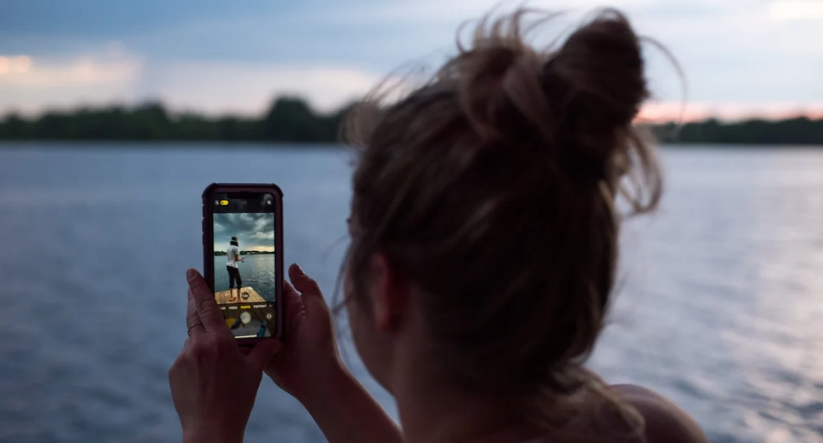 Jak najlepiej zabezpieczyć swój smartfon przed uszkodzeniami? (artykuł sponsorowany)