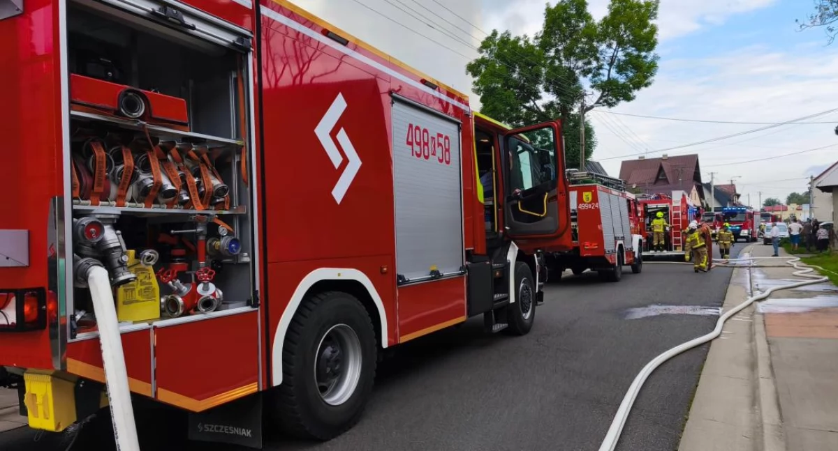 Strażacy pracowali niemal 15 godzin podczas wczorajszego pożaru