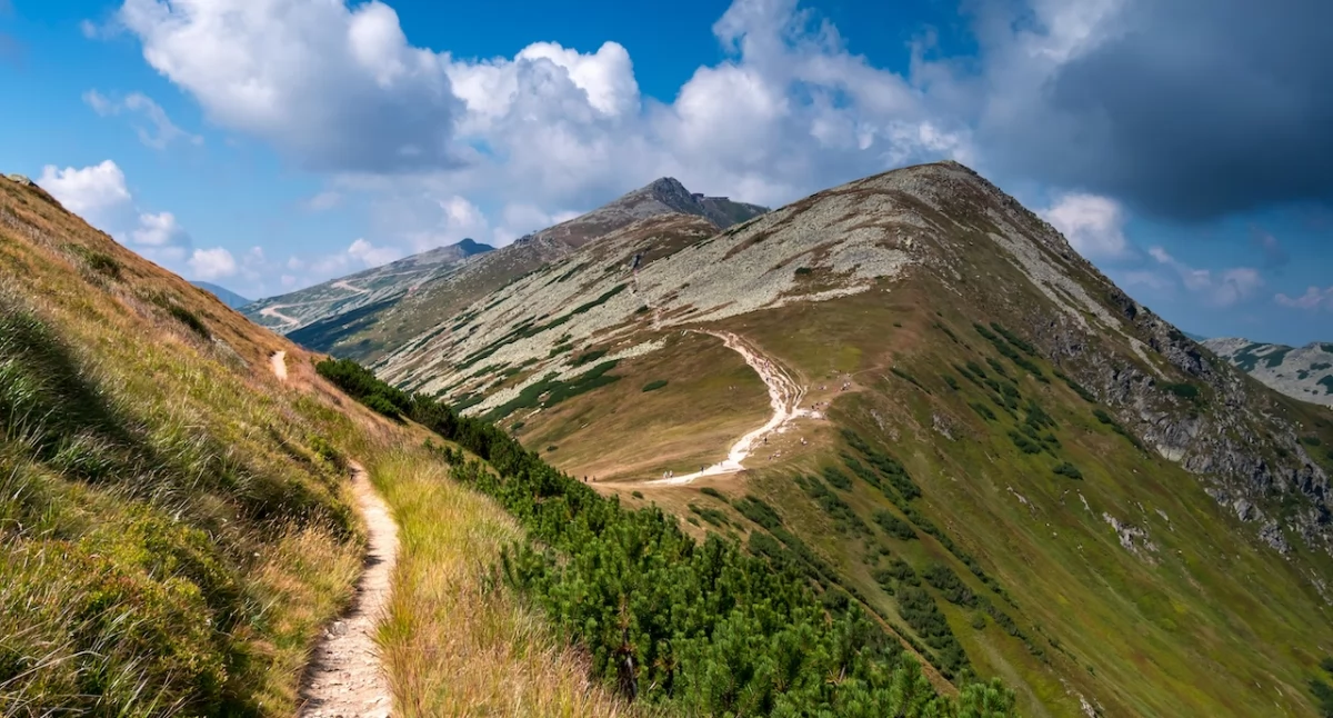 Tatry noclegi jesienią - gdzie warto się zatrzymać, by naprawdę odpocząć?
