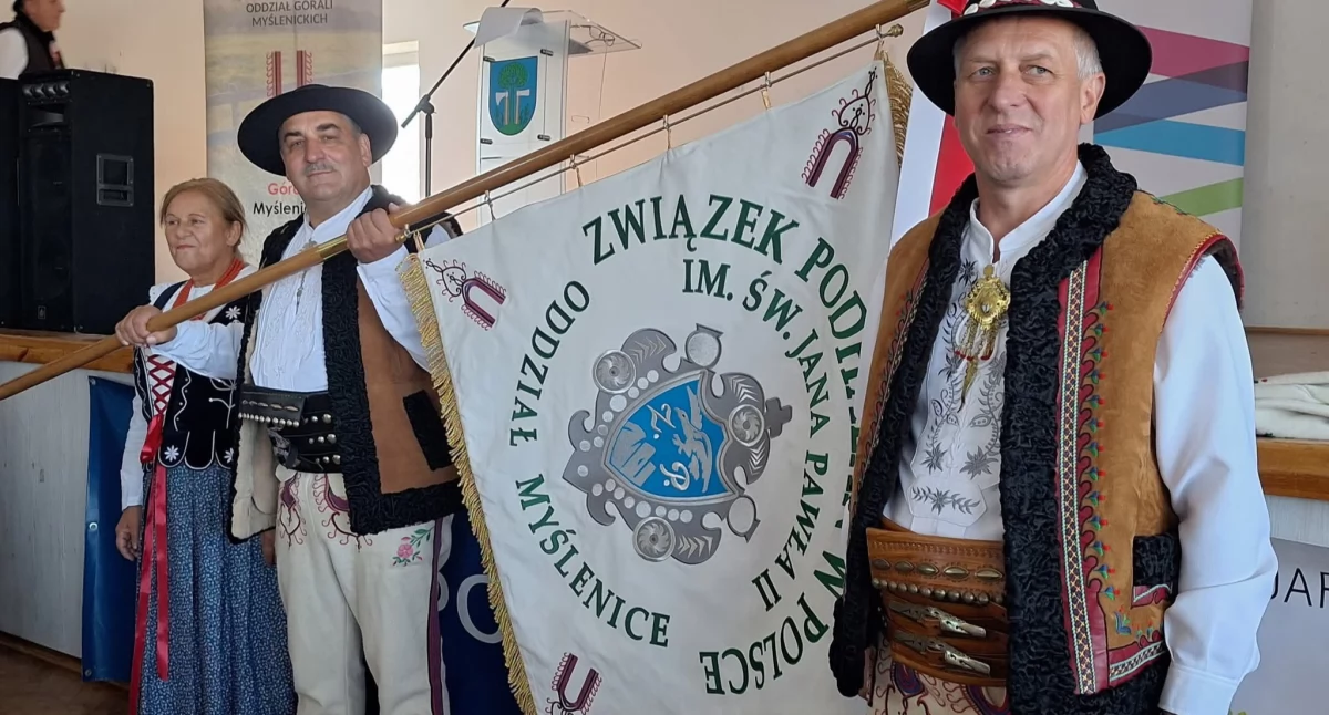 Poświęcenie sztandaru oddziału Związku Podhalan w Myślenicach