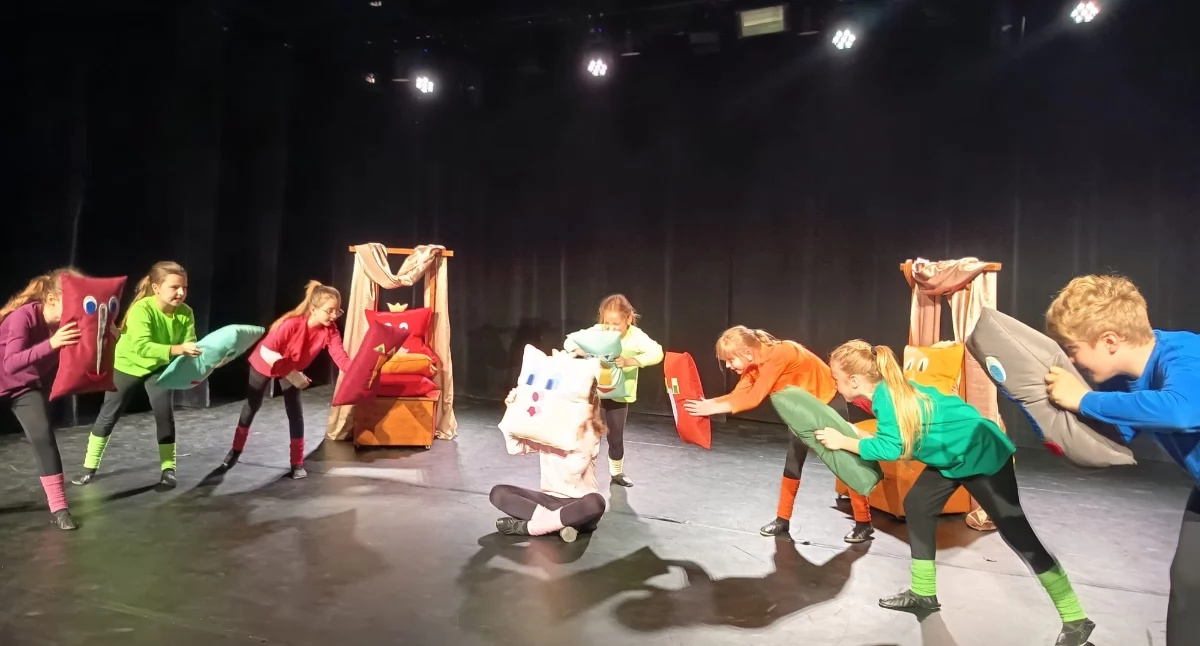 Ze Spytkowic na teatralne salony. Młodzi aktorzy zdobyli najwyższe laury w Łodzi i Krakowie