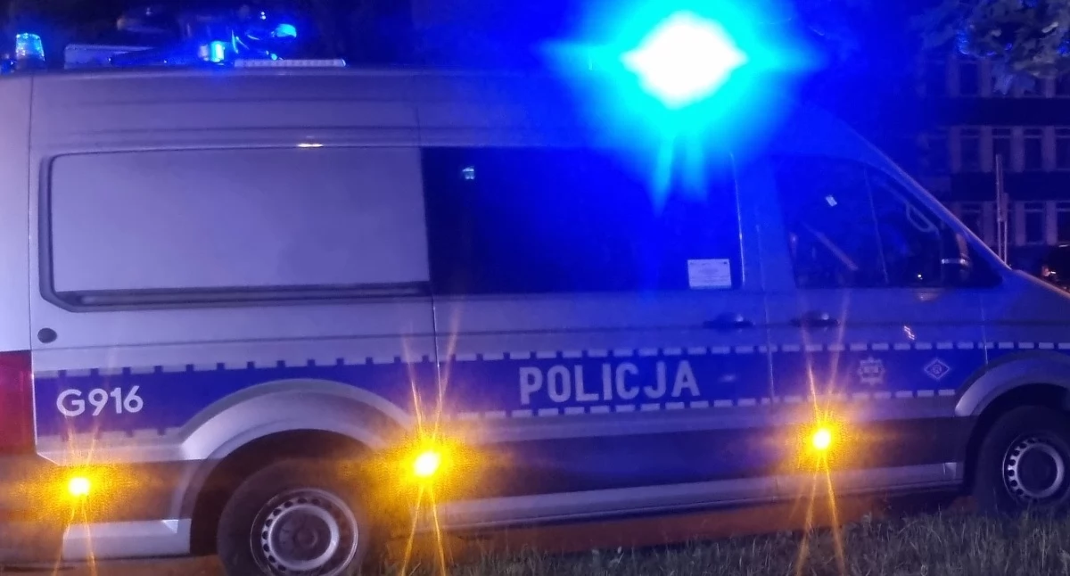 Jechał slalomem przez Biały Dunajec. Policjanci zatrzymali kierowcę BMW z prawie 2 promilami