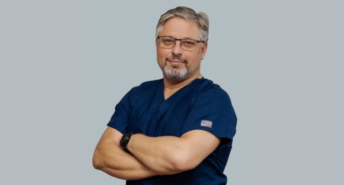 Zdrowie mężczyzn to nie temat tabu. Urolog dr n. med. Kamil Bochynek o profilaktyce, wstydzie i podejściu Polaków do zdrowia