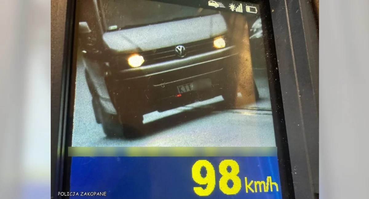 Zawodowy kierowca stracił prawo jazdy. W Murzasichlu jechał niemal 100 km/h przez teren zabudowany