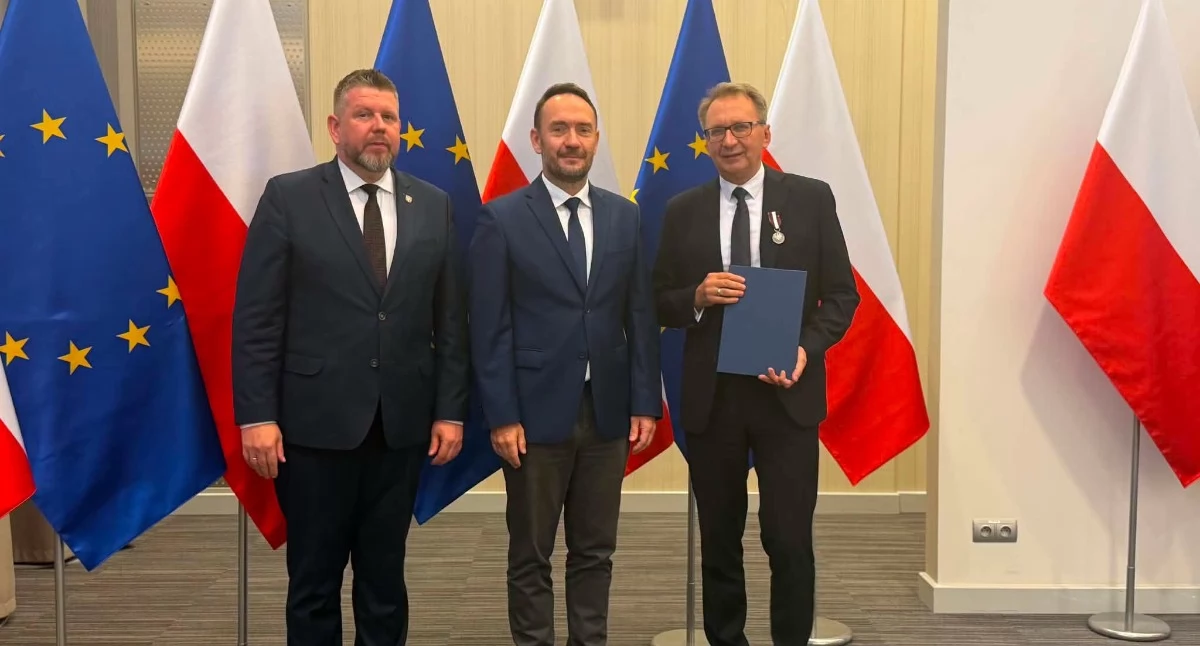 Wyróżnienie dla skarbnika z Lipnicy Wielkiej. Otrzymał prestiżową odznakę ministerialną