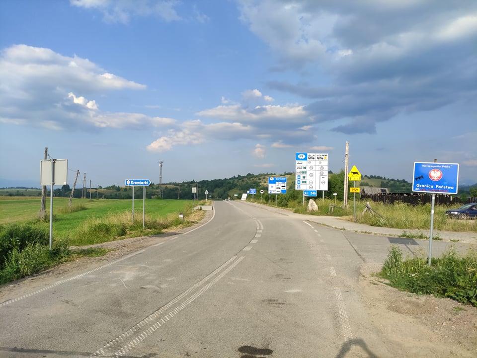 Betonowe barykady zniknęły - przejście graniczne w Chochołowie znowu przejezdne