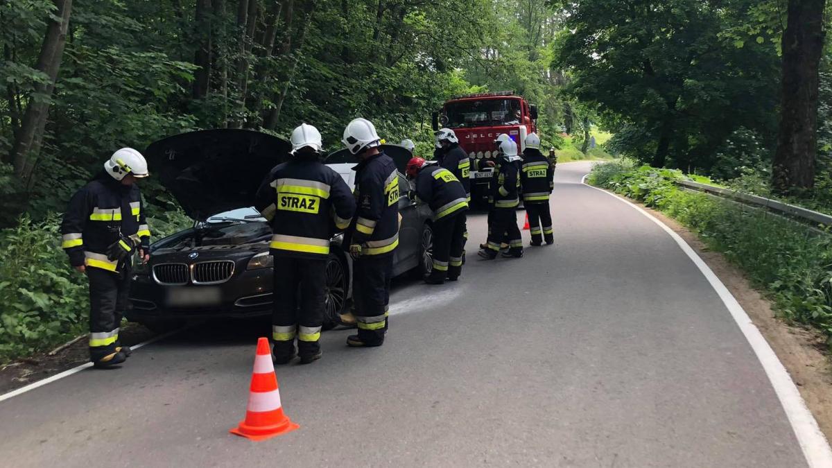 BMW zapaliło się podczas jazdy (zdjęcia)