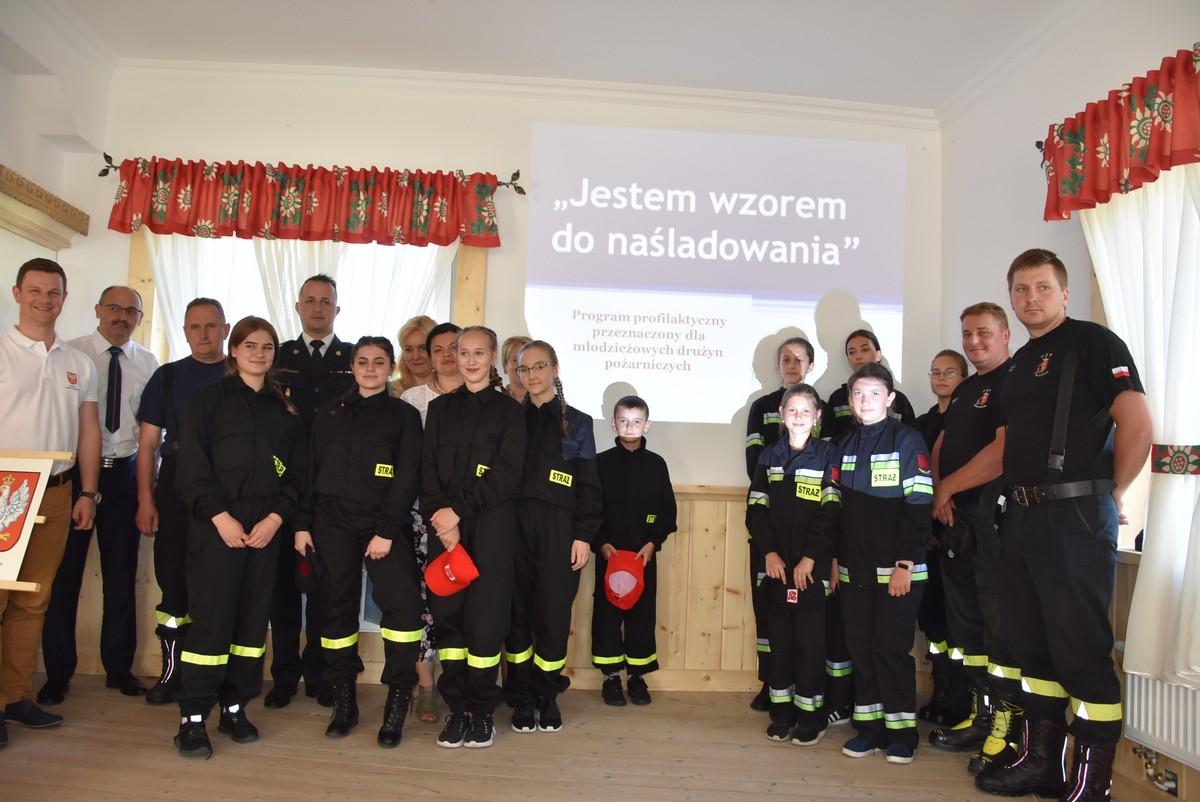 Jestem wzorem do naśladowania - program profilaktyczny młodych druhów z OSP Stare Bystre i OSP Ratułów Górny