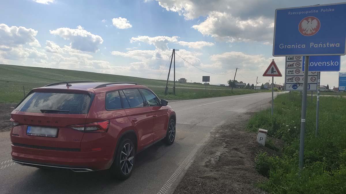 Słowacy zlikwidowali betonowe barykady na granicach