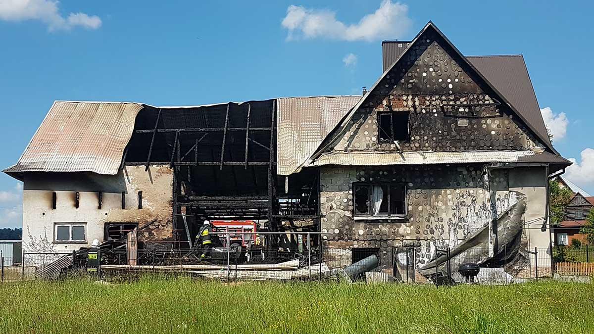 Groźny pożar w Skawie (zdjęcia)