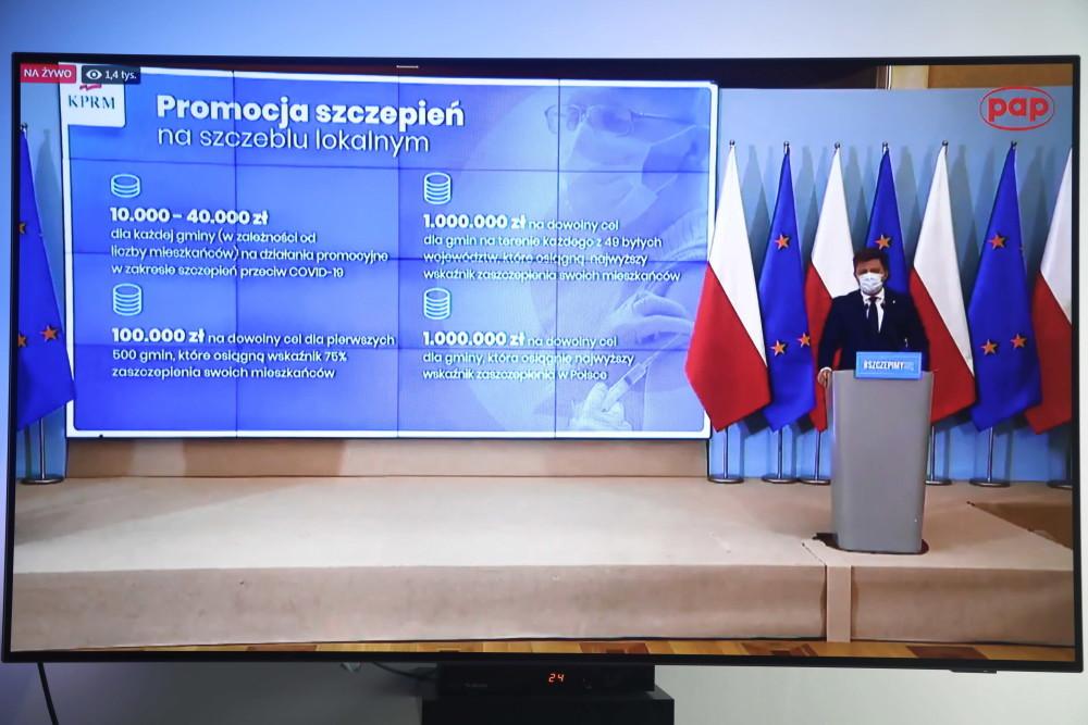 Dworczyk: będą zachęty finansowe dla gmin z najwyższym wskaźnikiem zaszczepienia