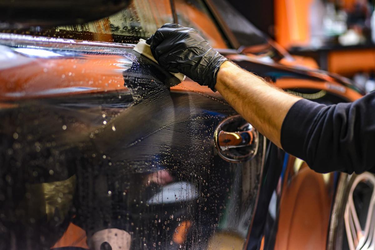 Czym jest auto detailing i czy warto z niego korzystać?