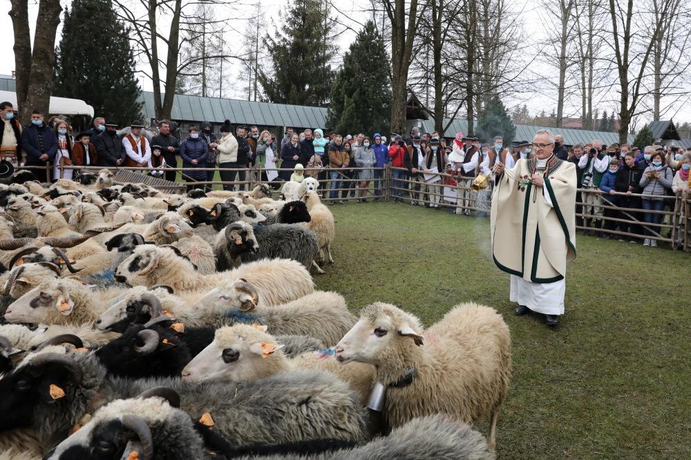W Ludźmierzu modlono się o szczęśliwy sezon pasterski - niestety będzie opóźniony