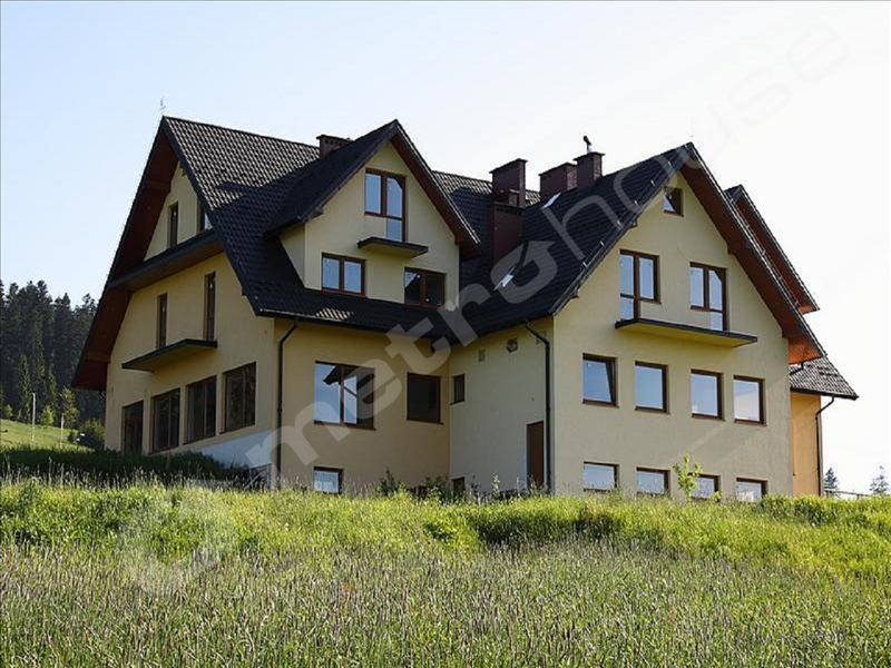 Do sprzedania pensjonat w atrakcyjnym miejscu w Spytkowicach z wyciągiem i działką ponad 7ha