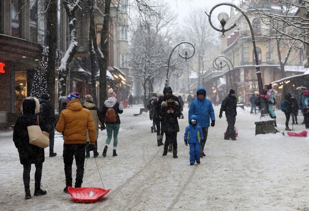 Potężny najazd turystów na Zakopane; 60 interwencji