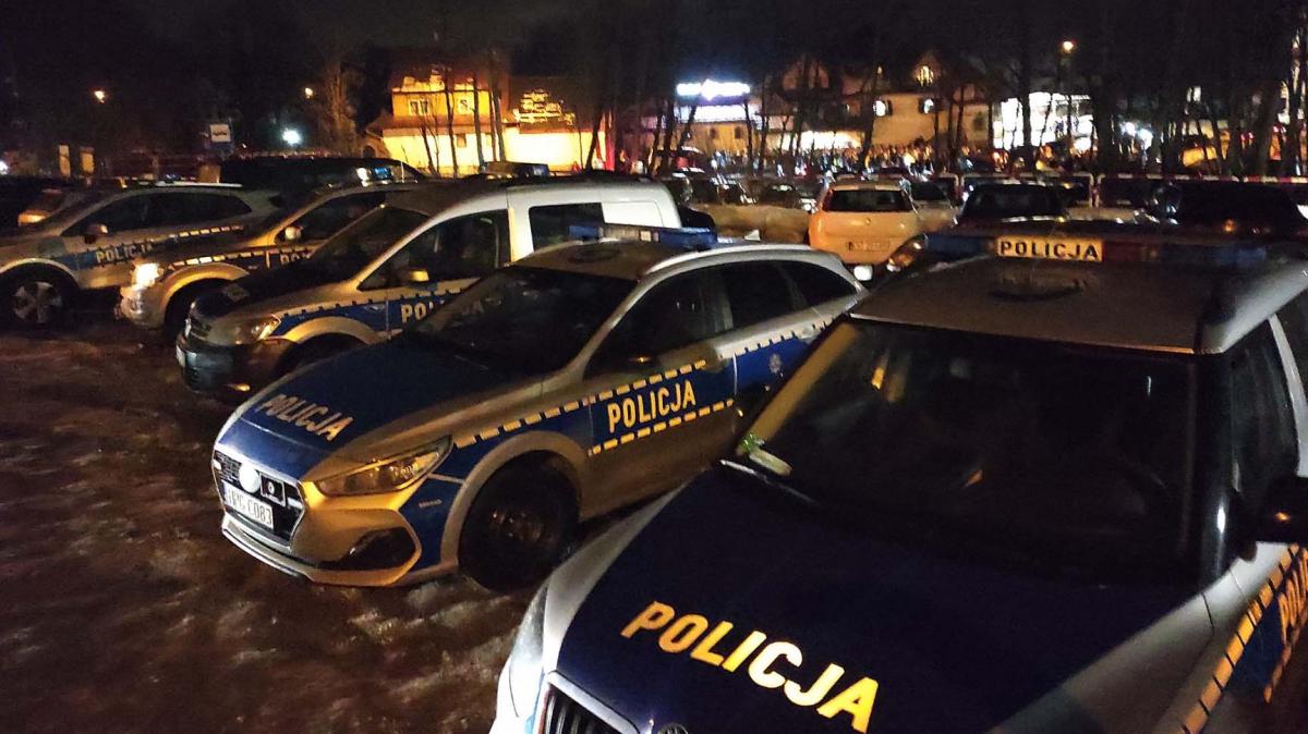 Sanepid i policja prowadzą czynności wyjaśniające odnośnie otwarcia dyskoteki 