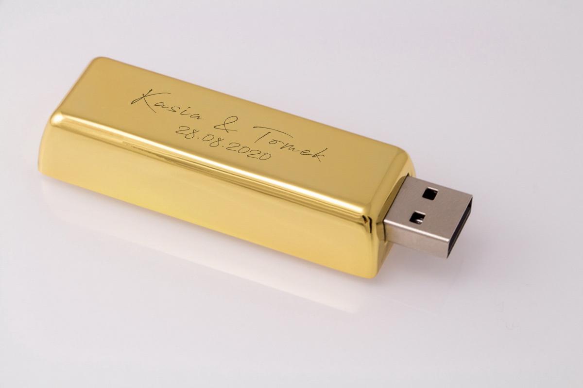 Pendrive z grawerem niezbędnik fotografa