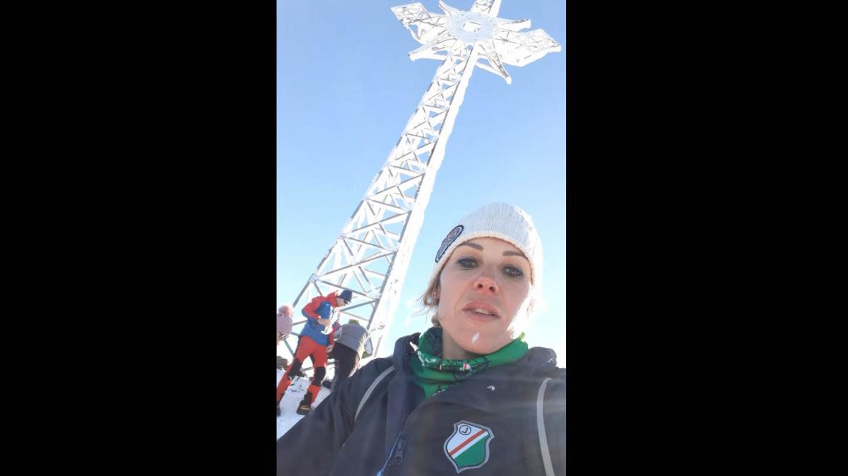 Zofia Klepacka wita Nowy Rok pod krzyżem na Giewoncie - 