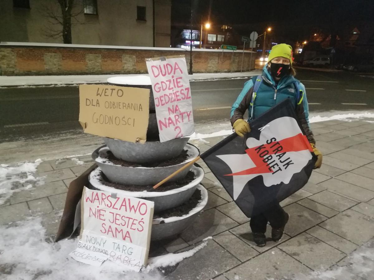 Symboliczny protest w Czarnym Dunajcu - weto dla zabijania gospodarki (zdjęcia i film)