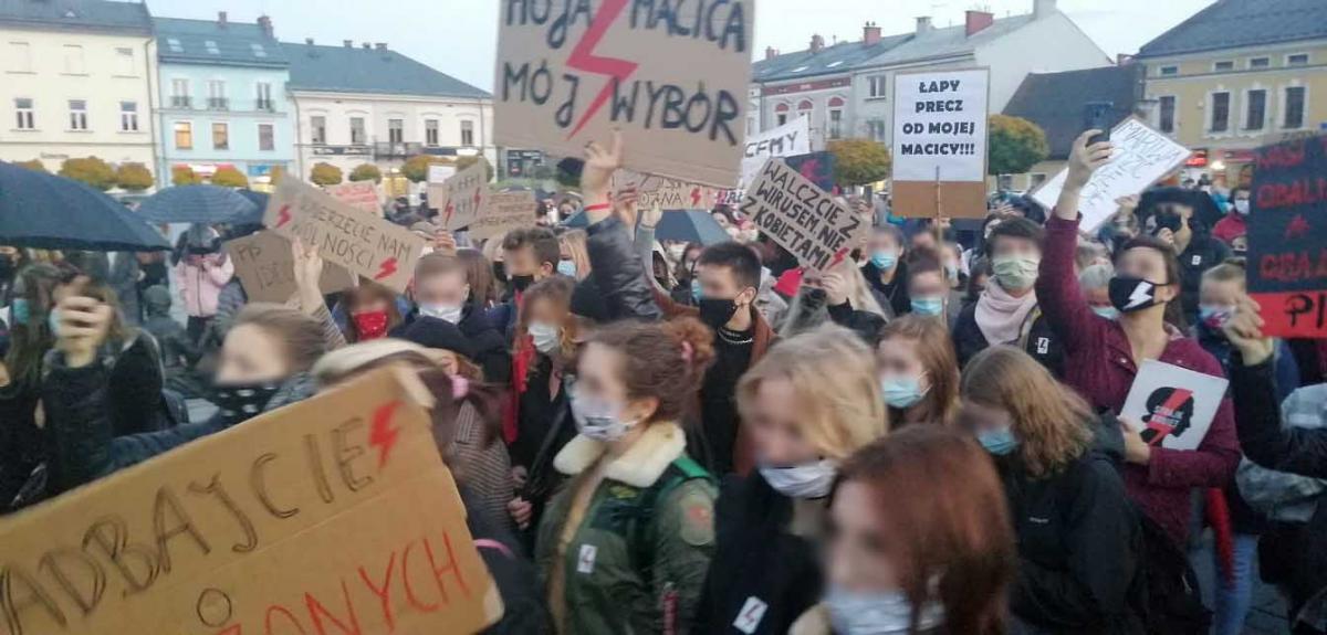 Ministerstwo Edukacji Narodowej wyciągnie konsekwencje wobec nauczycieli zaangażowanych w protesty w czasie epidemii