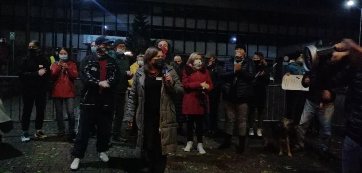 Protest w Zakopanem przeciwko zaostrzeniu prawa aborcyjnego i polityki PIS ( zdjęcia i film)