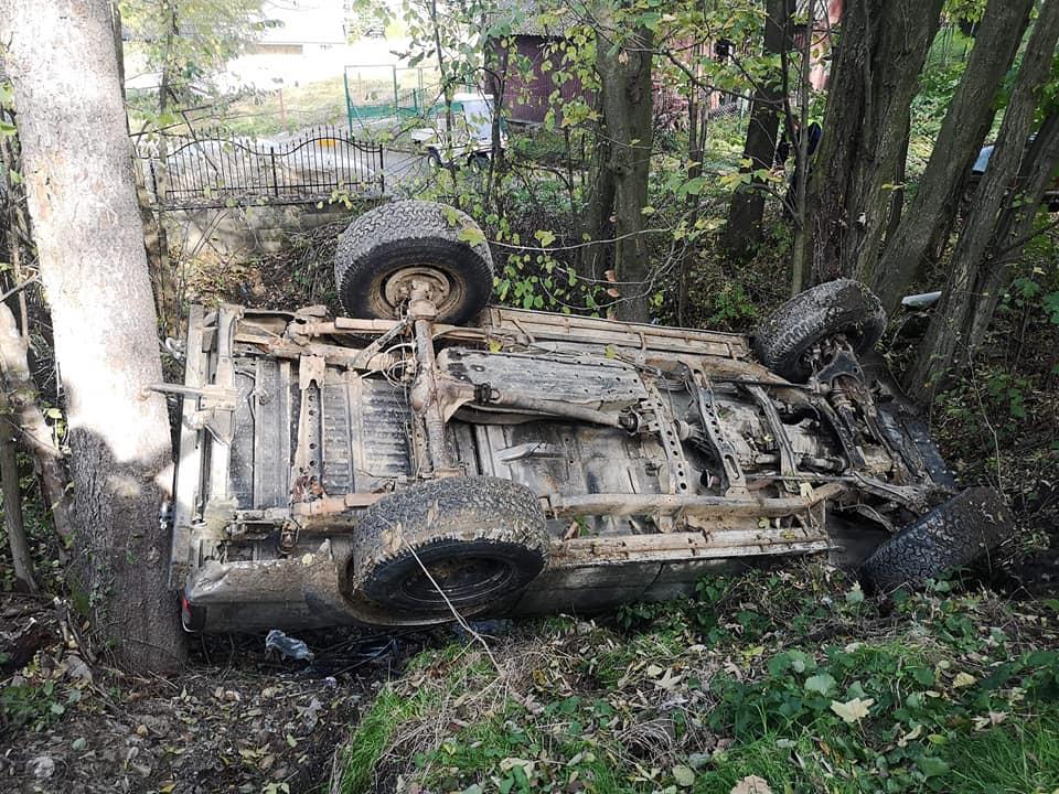 Po dachowaniu zbiegł - był na podwójnym gazie .... (zdjęcia)