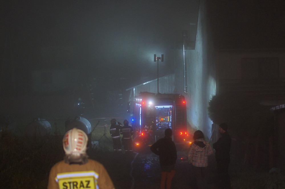 Nocny pożar w Waksmundzie (zdjęcia)