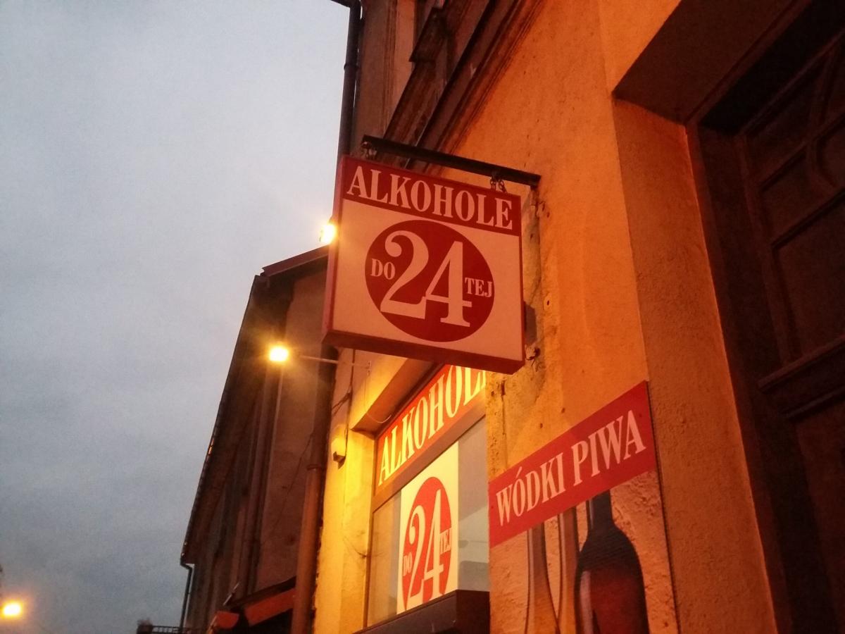 Nieletni nie mają kłopotu z zakupem alkoholu