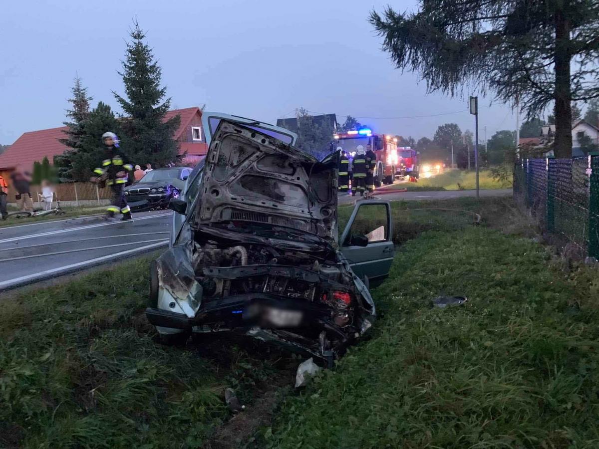 Groźne zderzenie w Zubrzycy Górnej (zdjęcia)