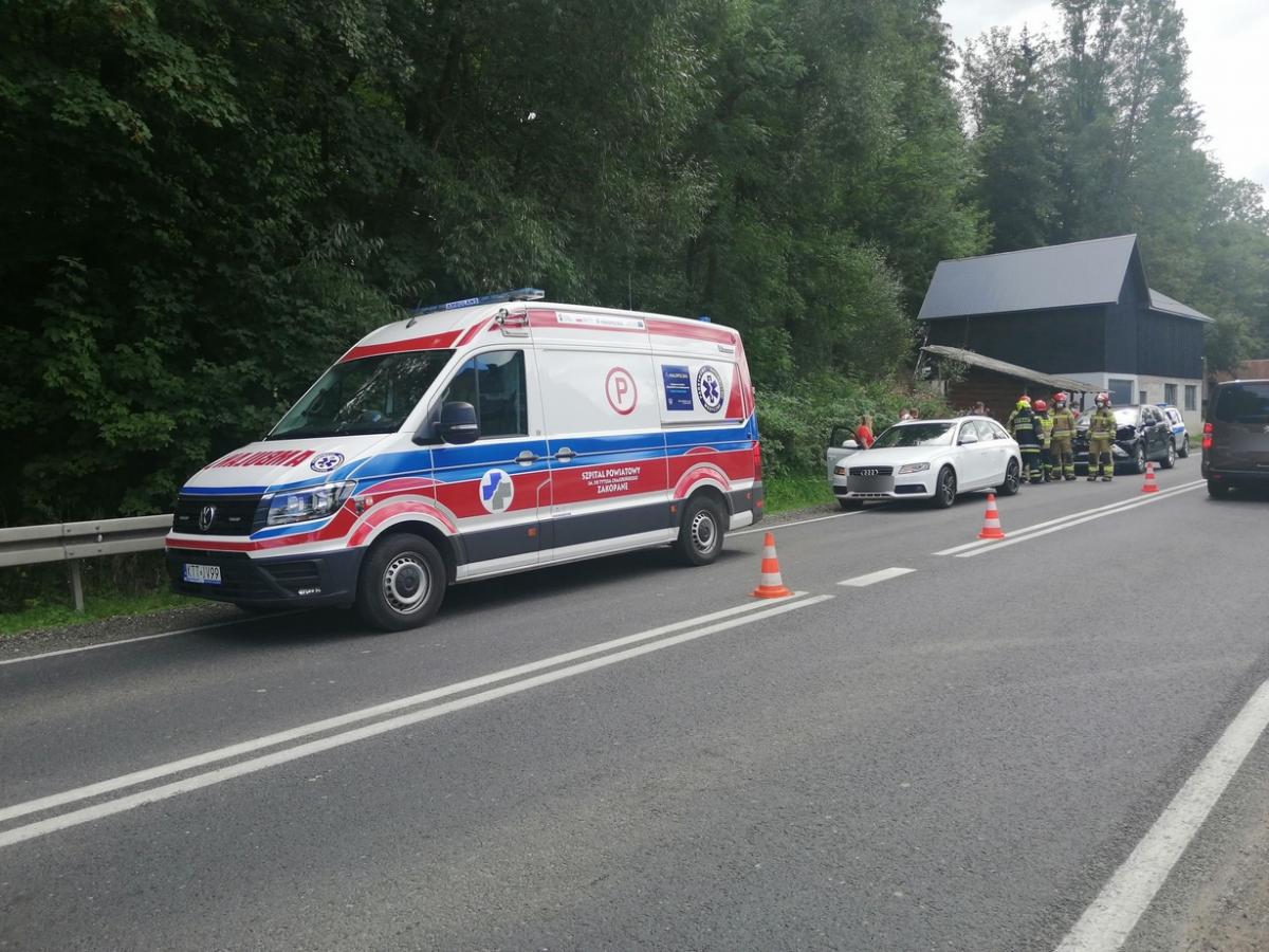 Zderzenie samochodów w Białym Dunajcu (zdjęcia)