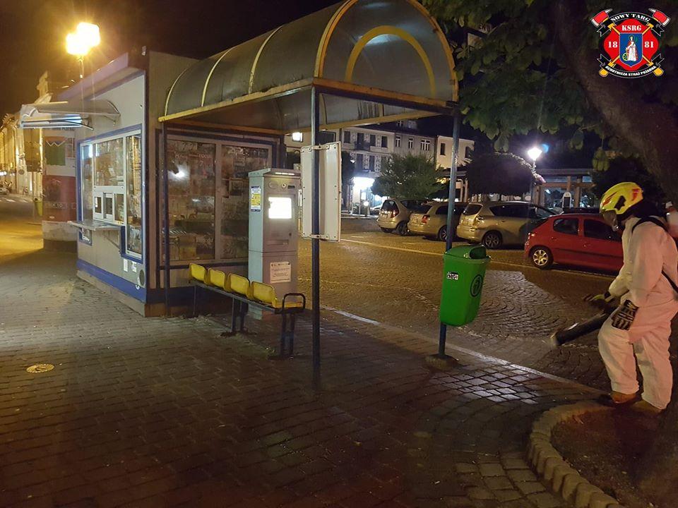 Strażacy przeprowadzili dezynfekcje miasta (zdjęcia)