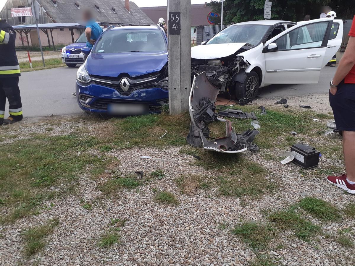 Kolejne zderzenie samochodów w Jabłonce (zdjęcia)