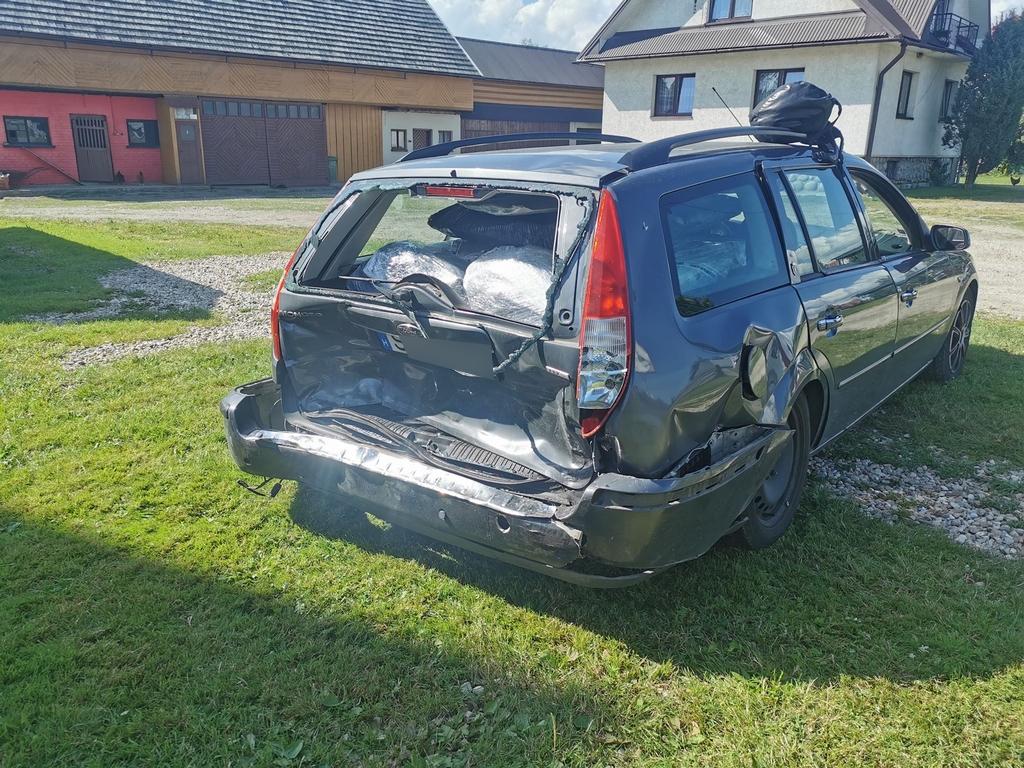Nieudana wyprawa do Polski, zderzenie samochodów w Jabłonce
