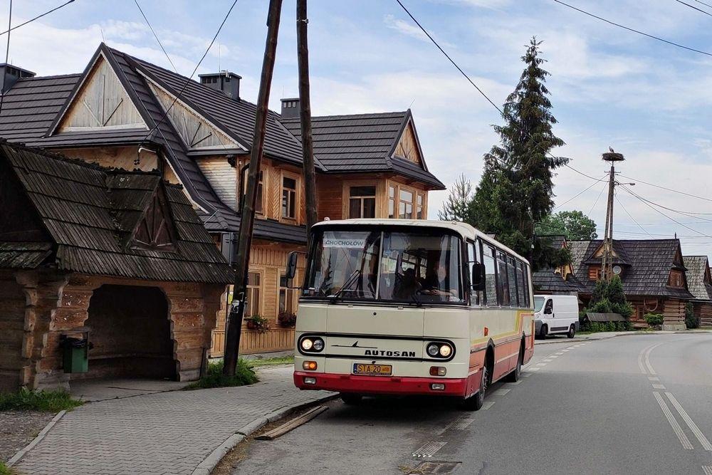 Polsko-słowackie spotkanie na granicy – na pokładzie zabytkowego autobusu